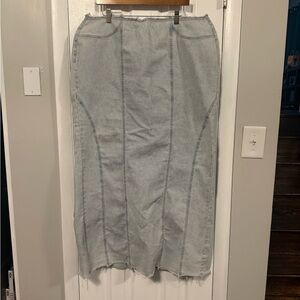 1x fits like 2x, plenty stretch! Never Worn